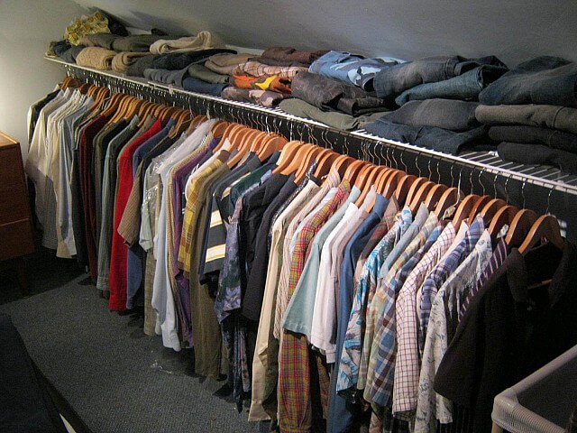 Minimalism2012-11-walkin-closet2
